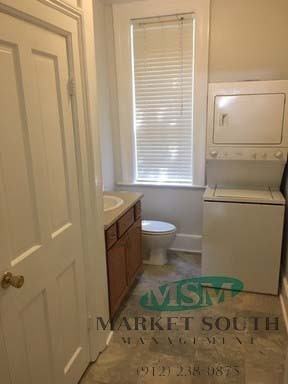 136 Jefferson St - Photo 3 of 21