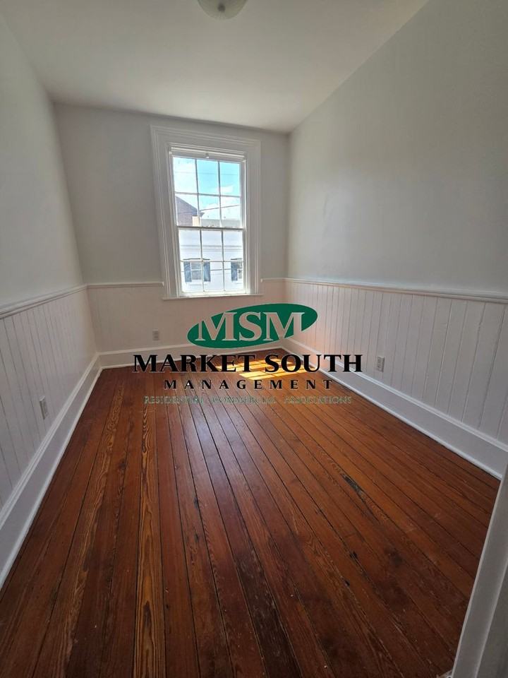 136 Jefferson St - Photo 6 of 21