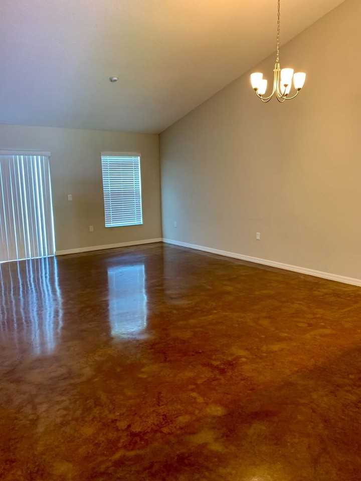 700 Dakota Ave - Photo 7 of 11