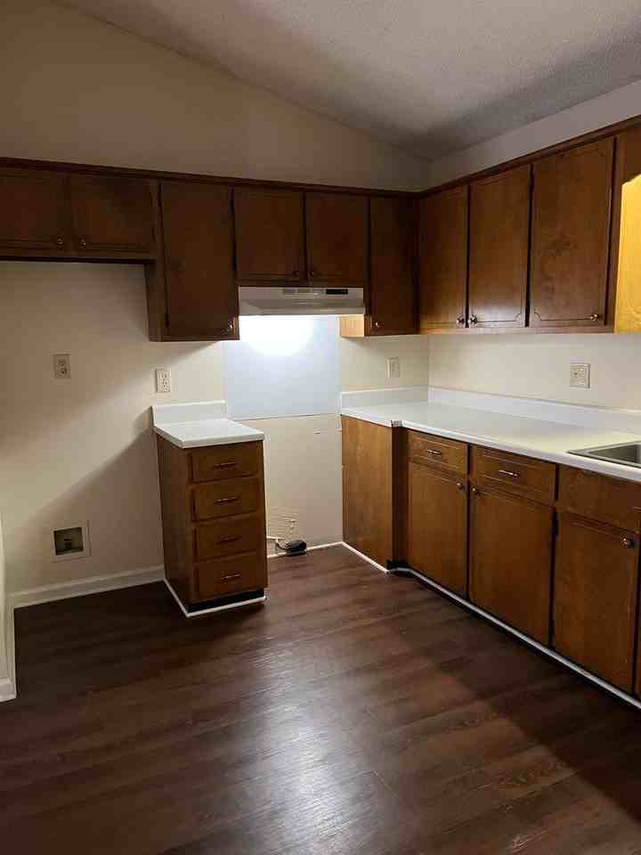 105 Gala Ct Apt A - Photo 2 of 5