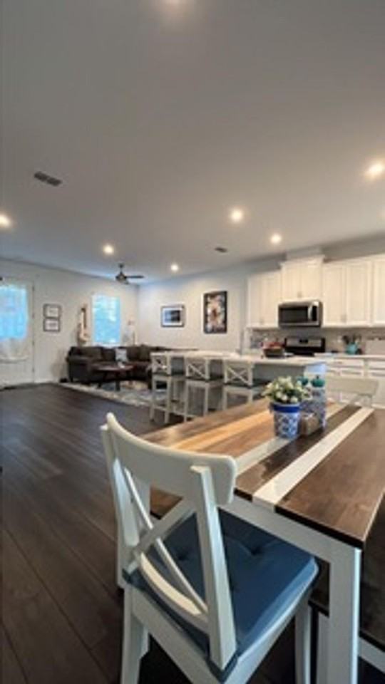2129 Celebration Blvd - Photo 3 of 39