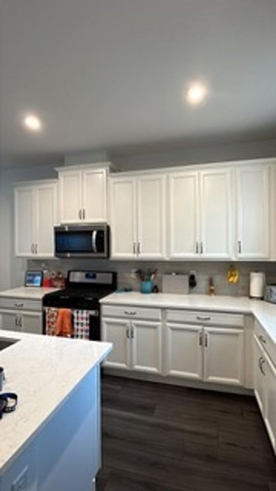 2129 Celebration Blvd - Photo 4 of 39
