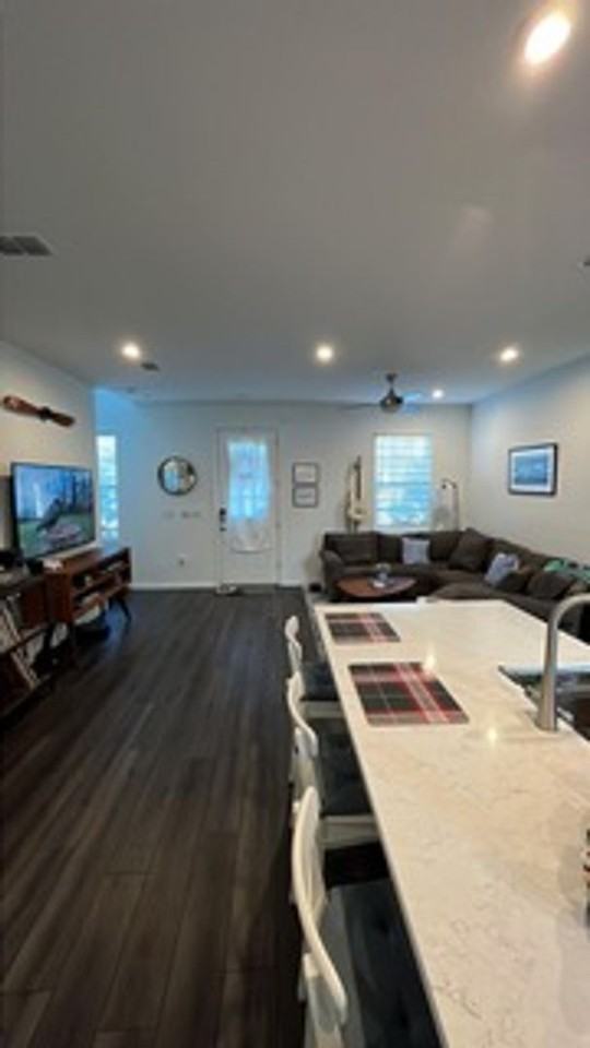 2129 Celebration Blvd - Photo 5 of 39