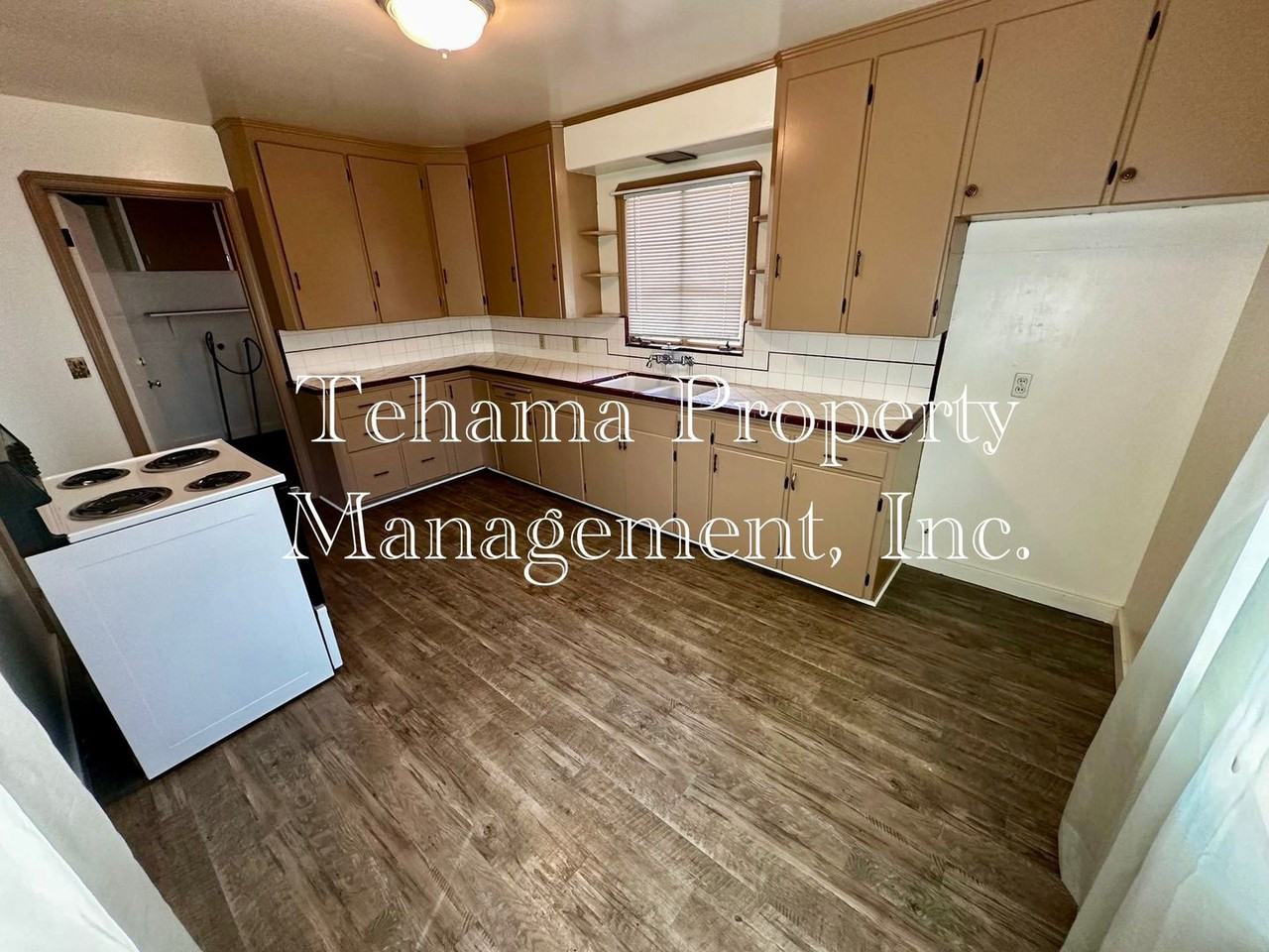 13650 Saint Marys Ave - Photo 7 of 17
