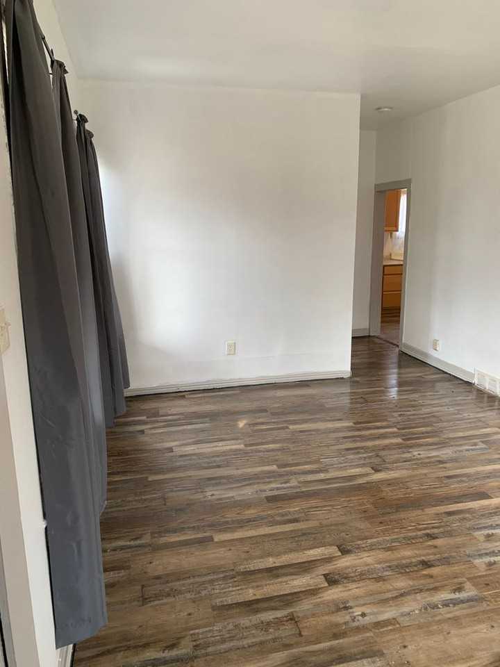523 E 100 N - Photo 7 of 32