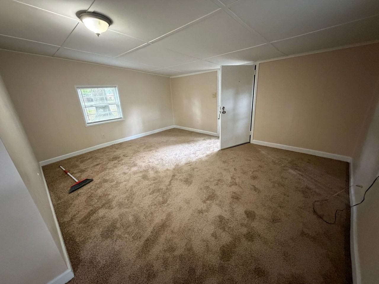 126 Frye Ln - Photo 3 of 8