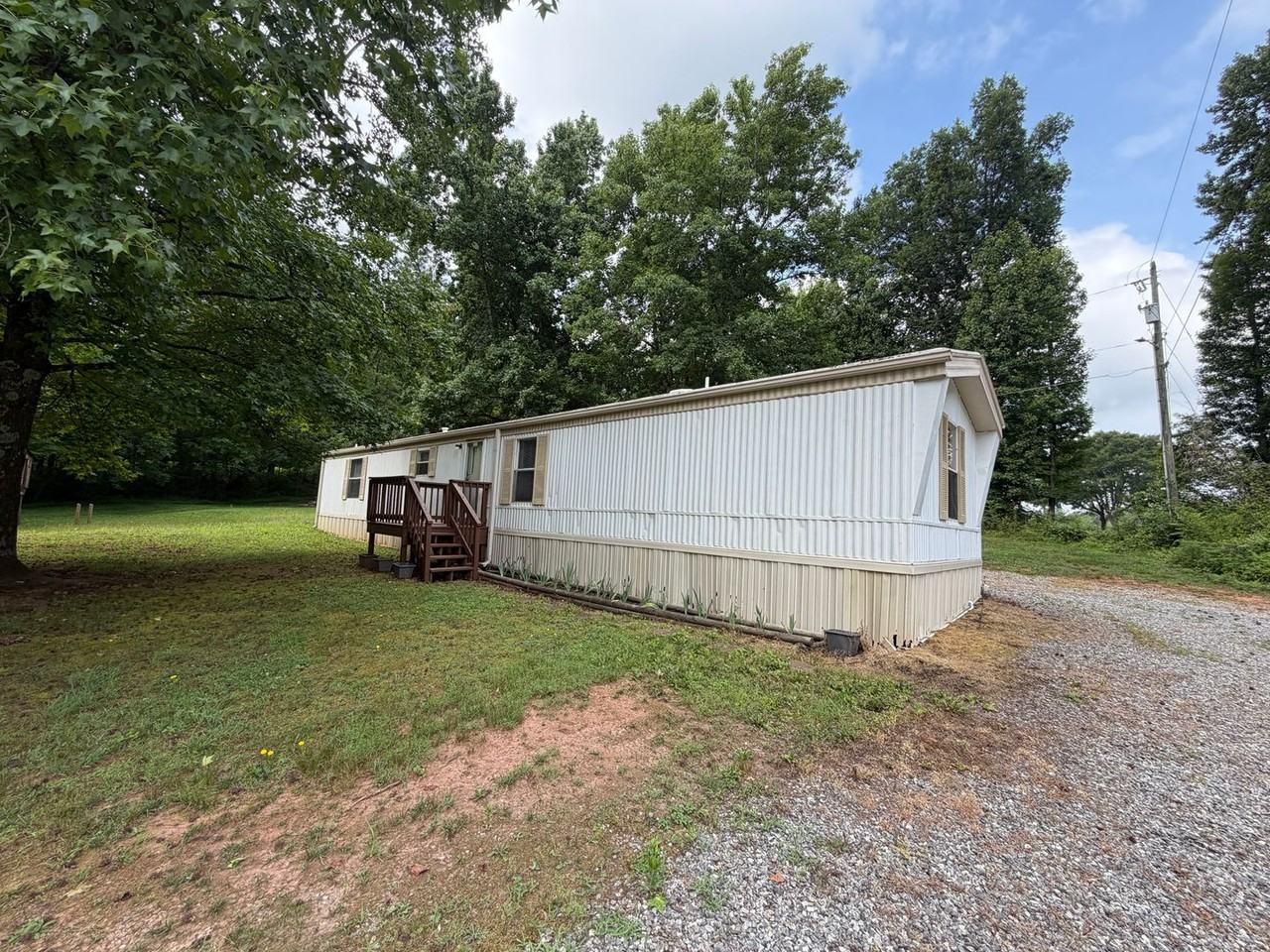 3245 Wilkesboro Hwy - Photo 3 of 12