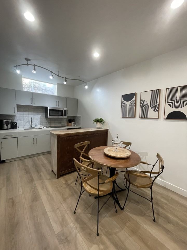 1601 Kettner Blvd #7 - Photo 7 of 18