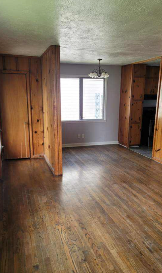 3815 W Meighan Blvd - Photo 2 of 5