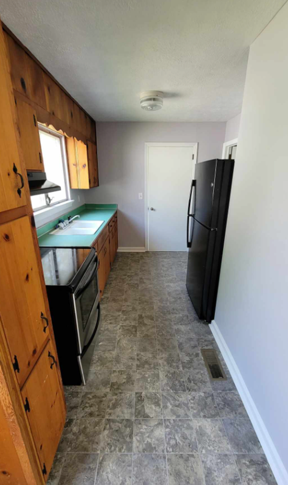 3815 W Meighan Blvd - Photo 3 of 5