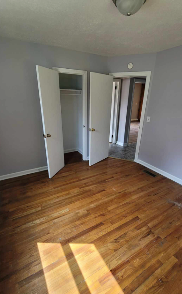 3815 W Meighan Blvd - Photo 4 of 5