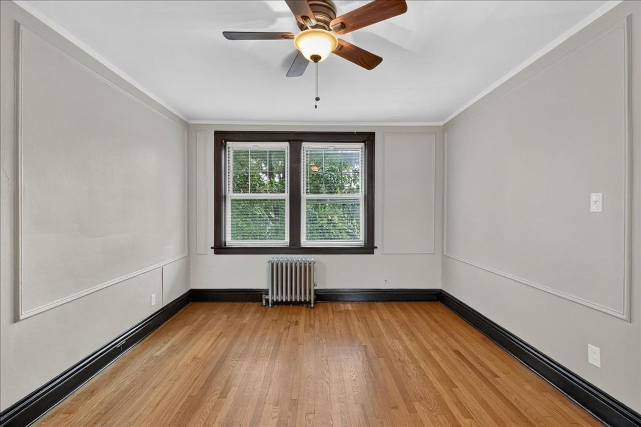 1949 Alfred Ave - Photo 7 of 30