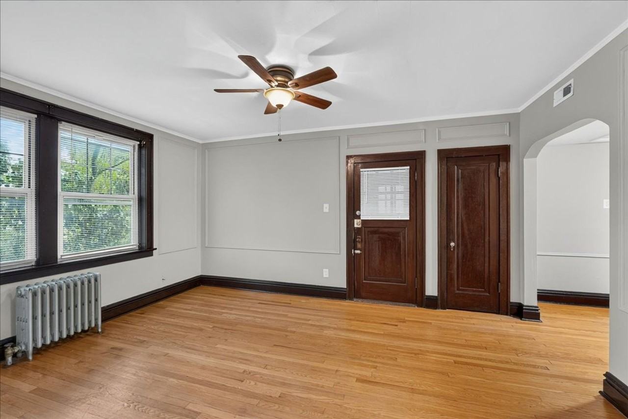 1949 Alfred Ave - Photo 6 of 30