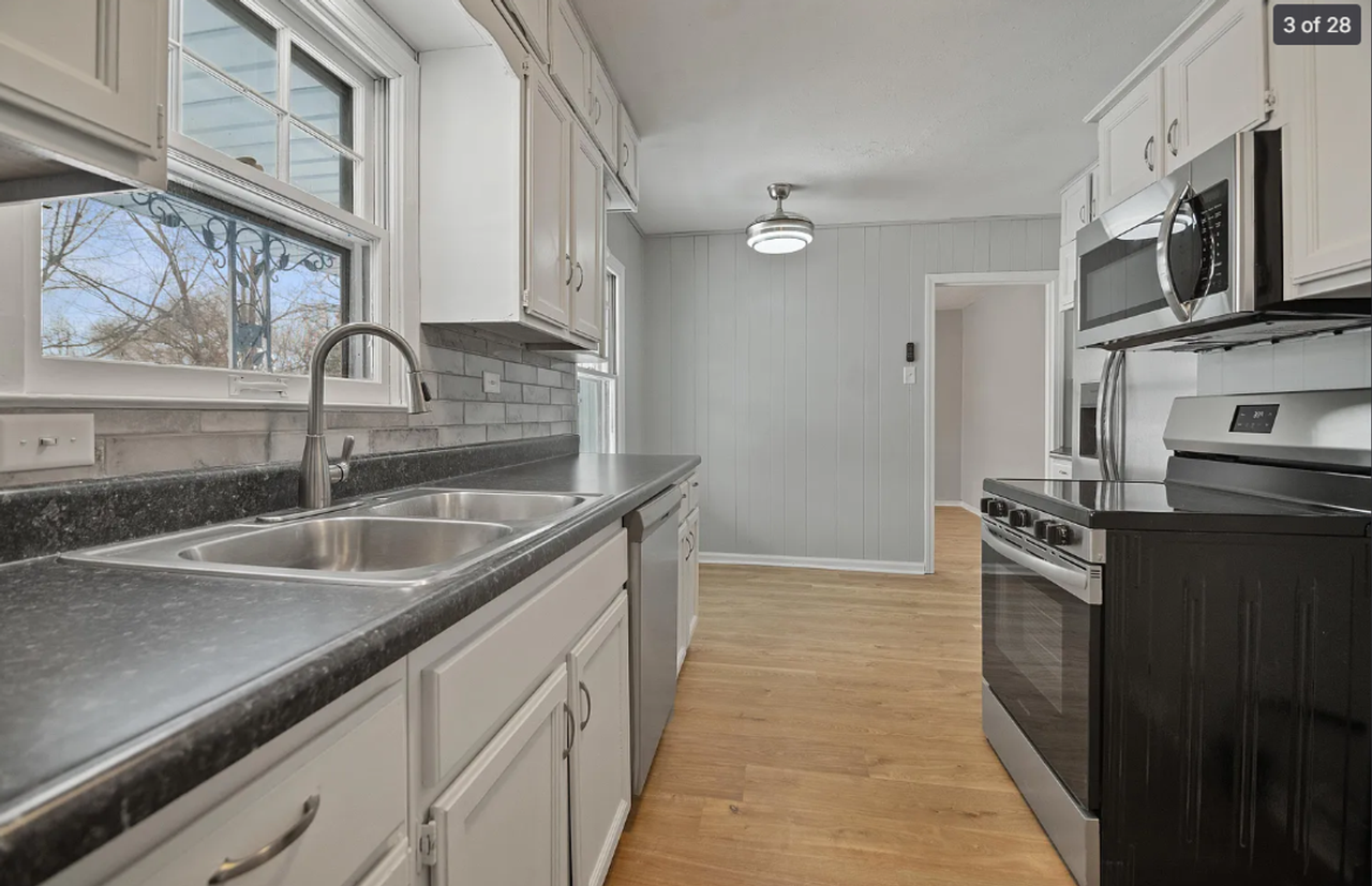 2321 E Mossman Ave - Photo 5 of 15
