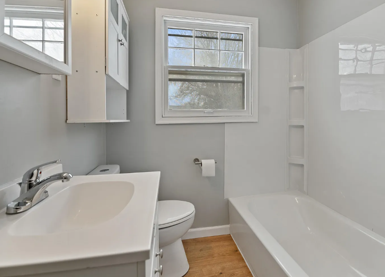 2321 E Mossman Ave - Photo 7 of 15
