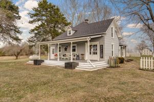 featured image of 1528 Hidden Valley Rd