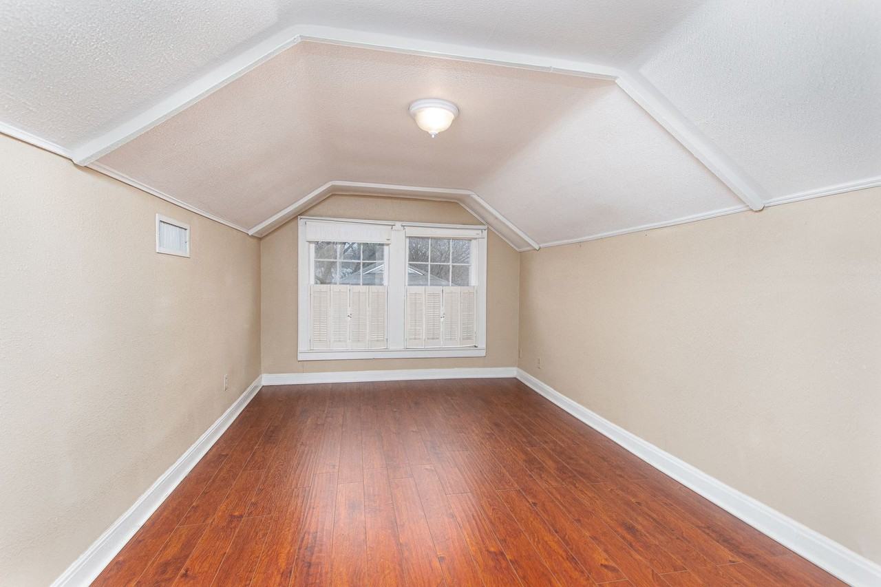 1206 N 5th St - Photo 3 of 37