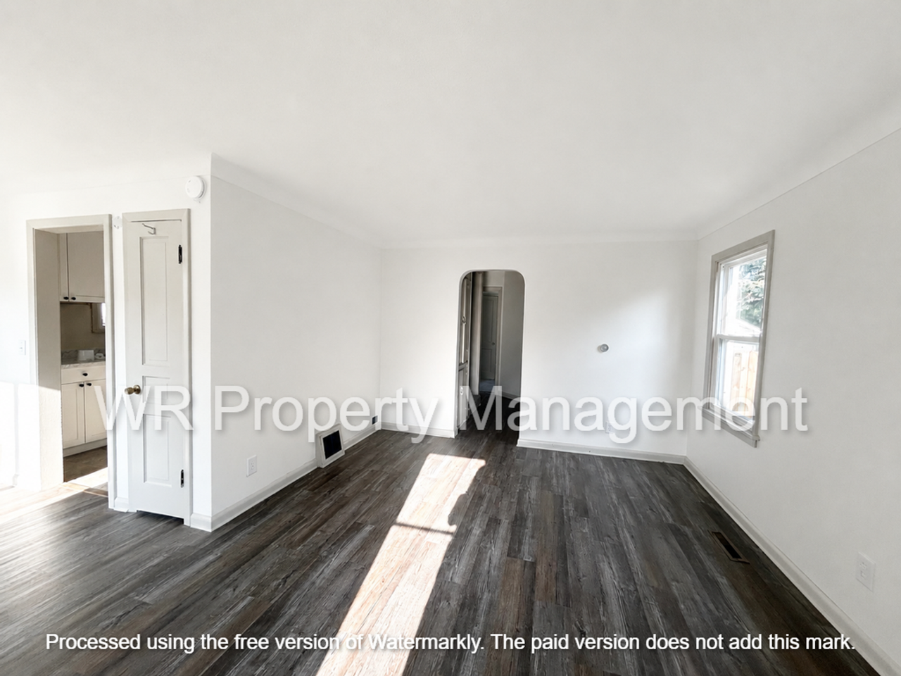 4443 Fairview Dr - Photo 2 of 8