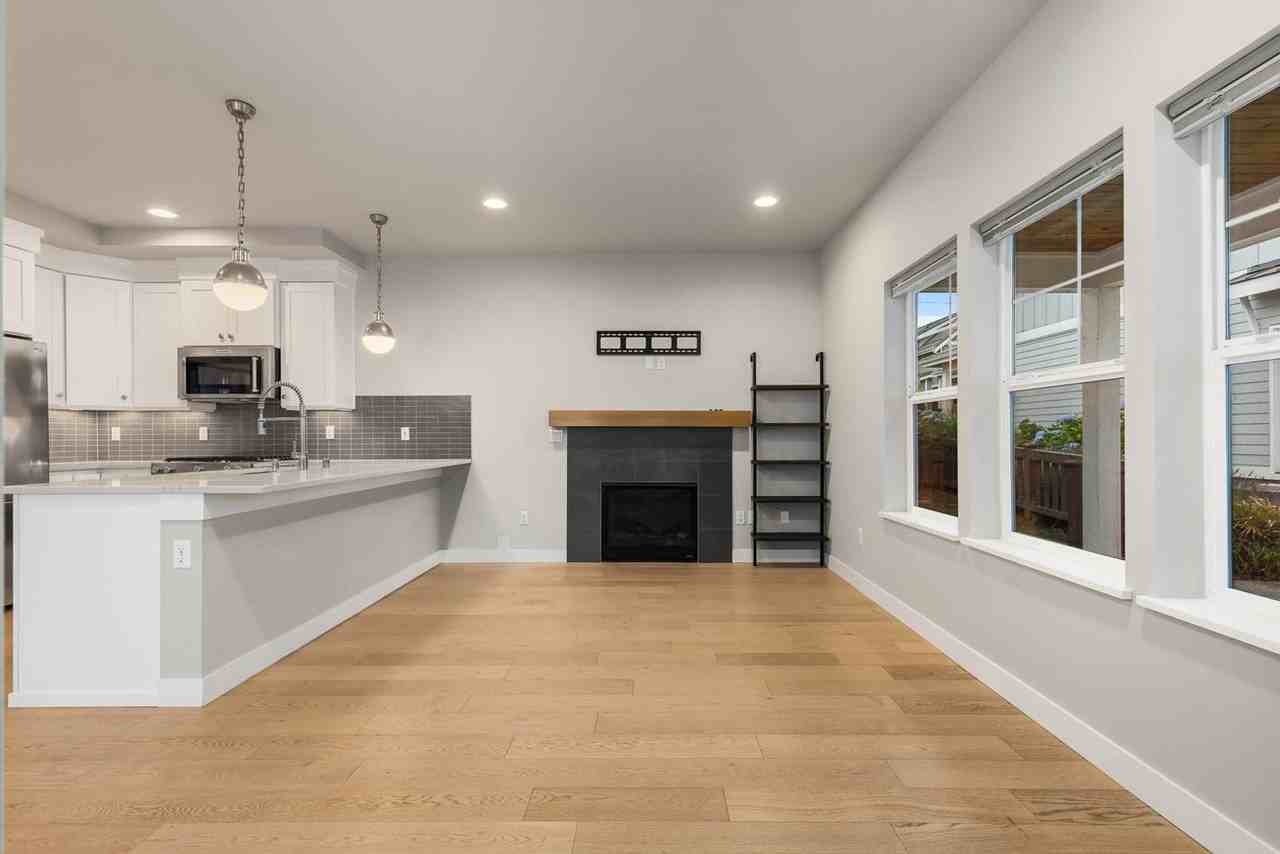22729 Se 14th Ct - Photo 4 of 19