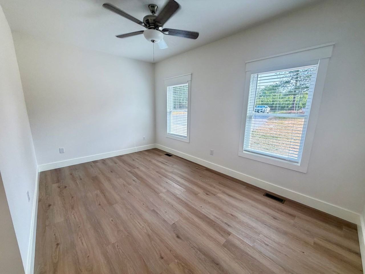 246 Magnolia Dr - Photo 6 of 16
