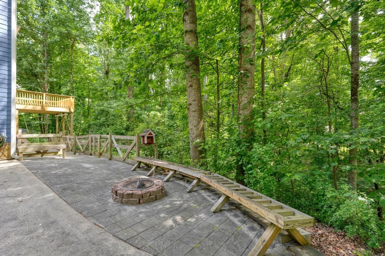2245 Mills Wood Run - Photo 4 of 32