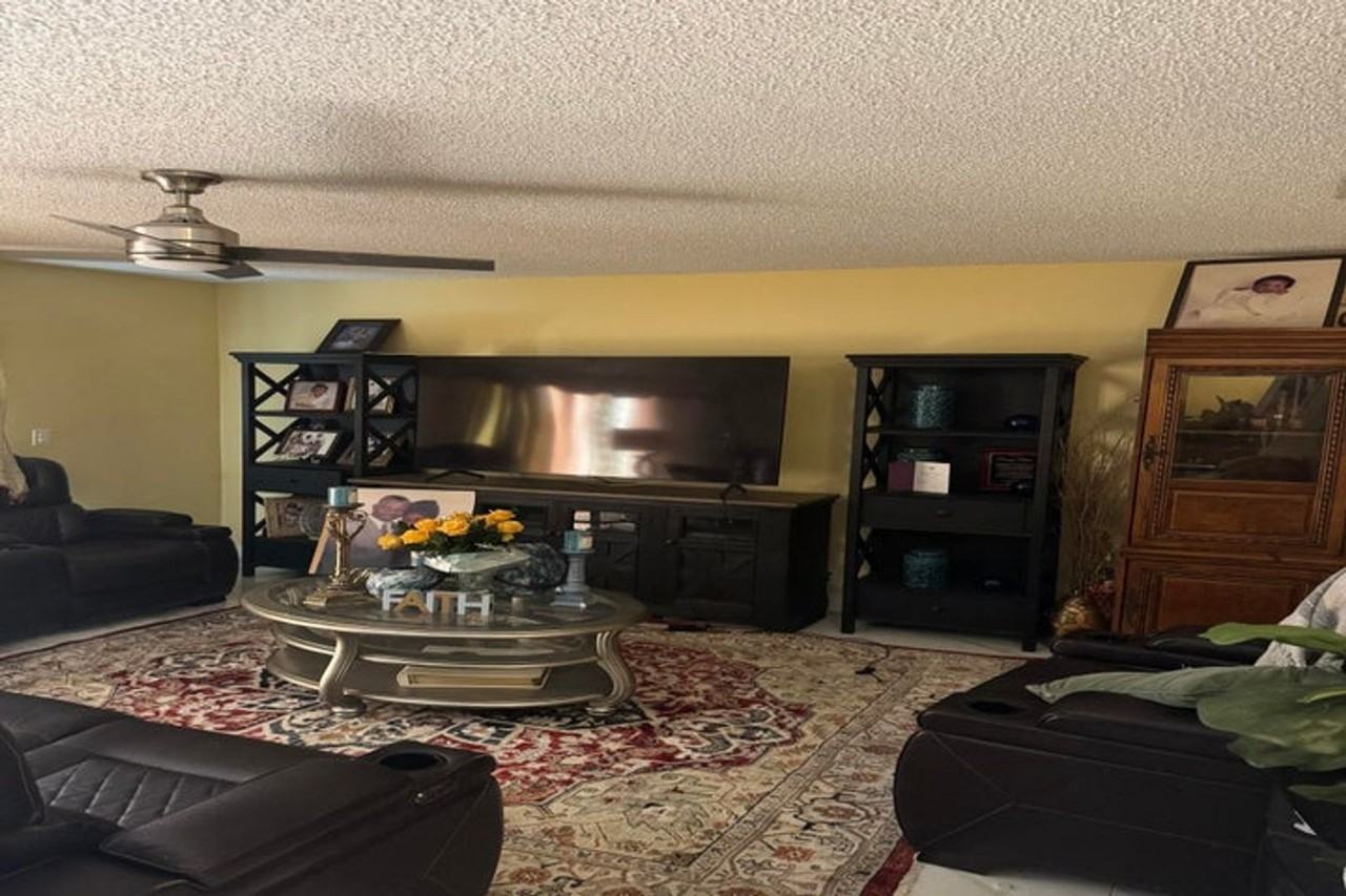 8230 Nw 9th Ct - Photo 3 of 16