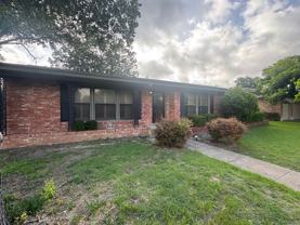 2349 Mount Carmel Dr - Photo 1 of 1