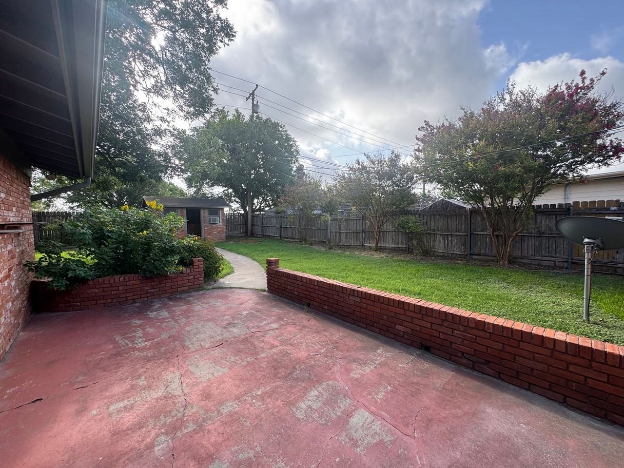 2349 Mount Carmel Dr - Photo 6 of 13