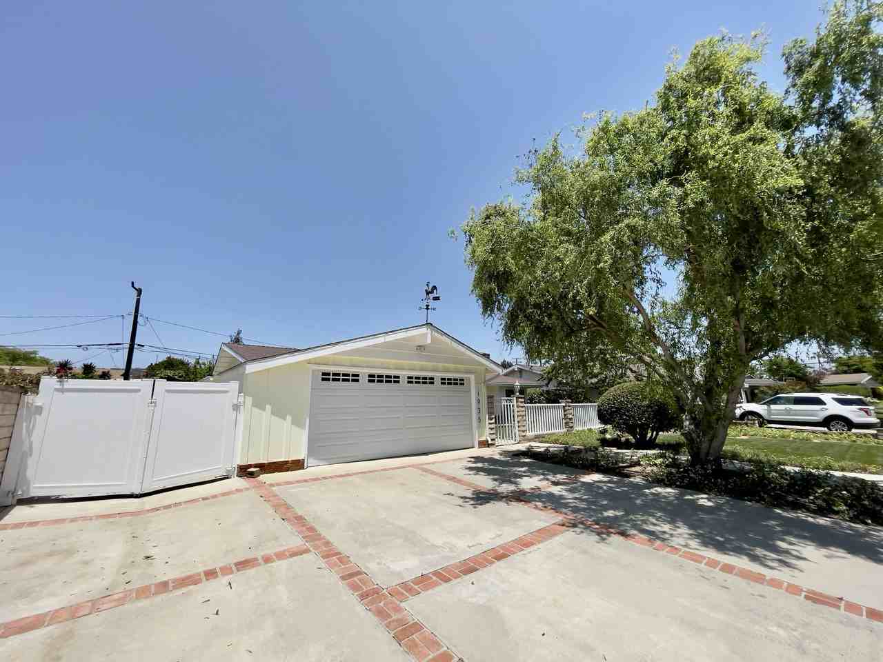 1935 Hobart Dr #NA - Photo 3 of 37