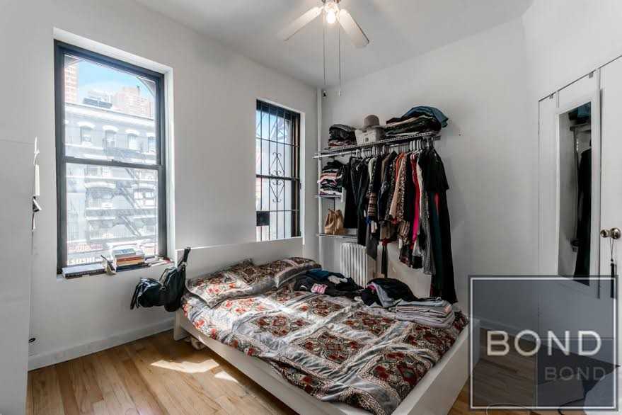 1st Ave & E 90th St #2s