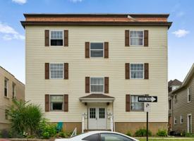 featured image of 531 Main St