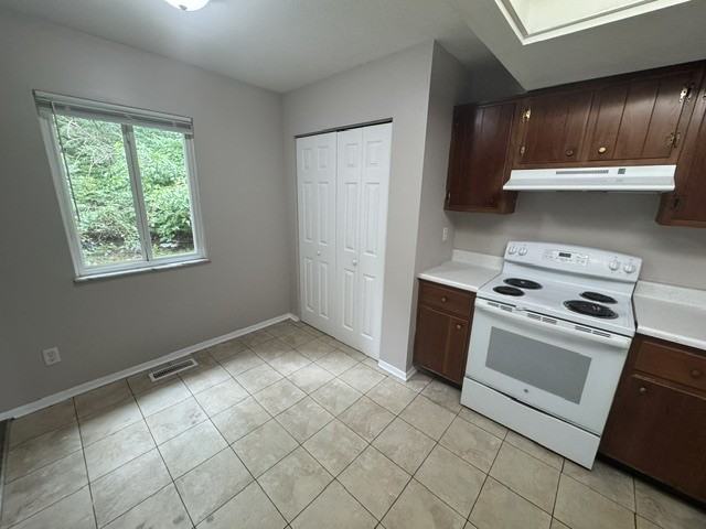 Townway Place - Photo 4 of 21