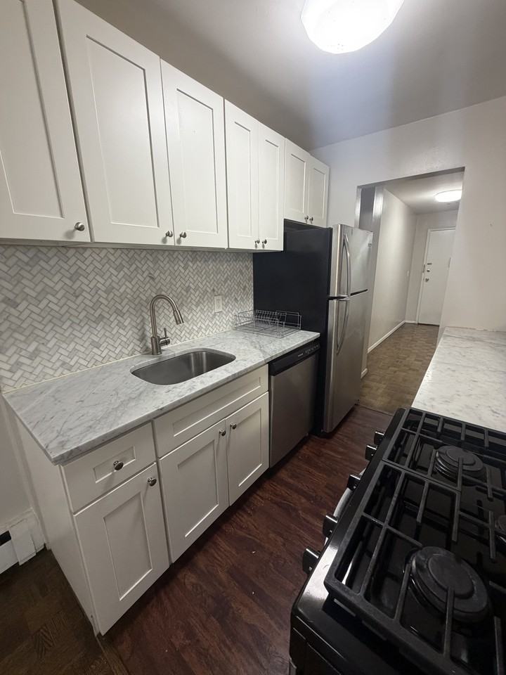 147 Main St #1F - Photo 2 of 14