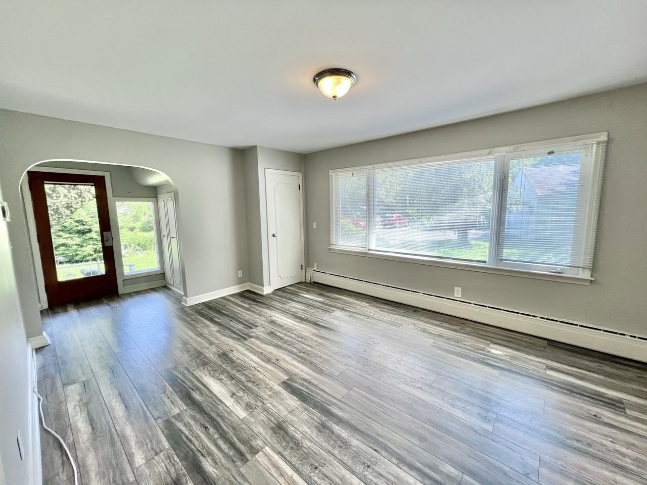 72 Lyman Street - Photo 4 of 12