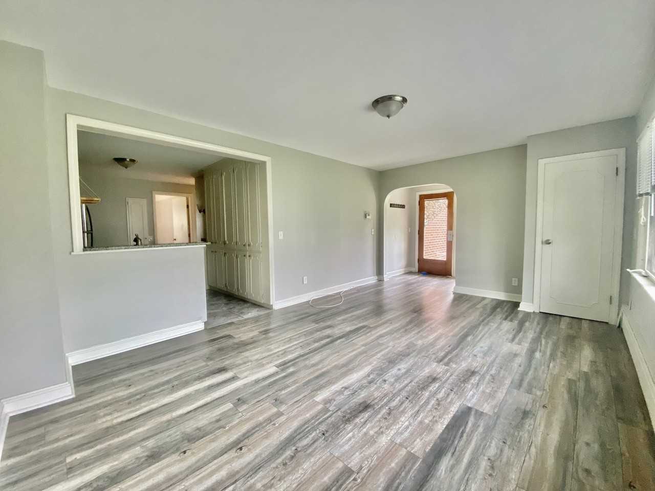 72 Lyman Street - Photo 5 of 12