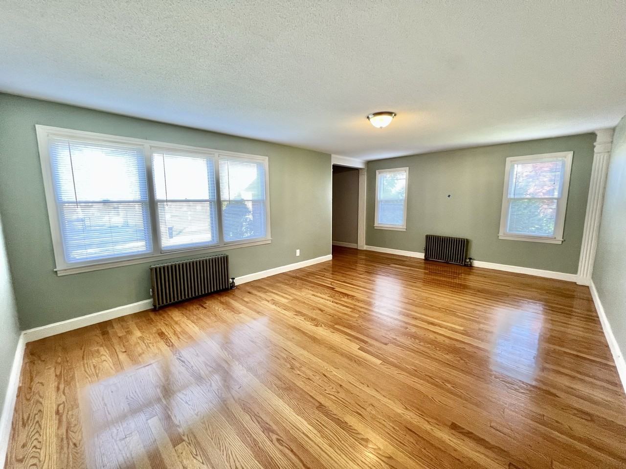 72 Lyman Street - Photo 6 of 12