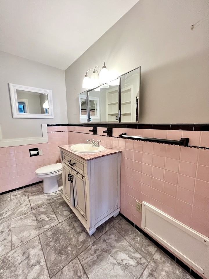72 Lyman Street - Photo 7 of 12