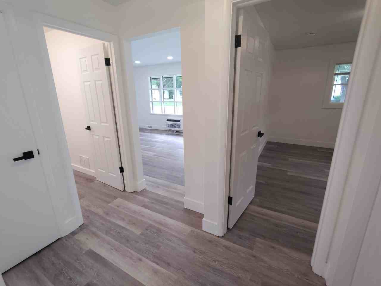 1017 Furman Street - Photo 4 of 8
