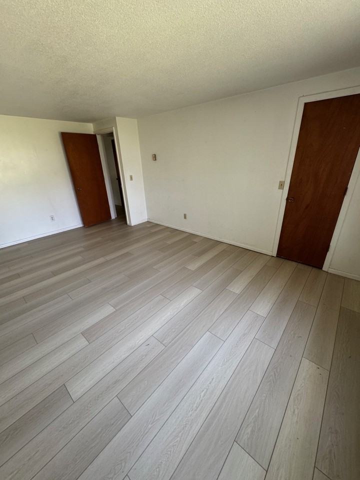 7190 N. Roanoke Rd. - Photo 7 of 14