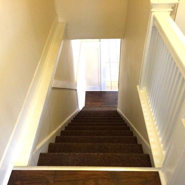 253 Eastern Ave SE - Photo 7 of 17