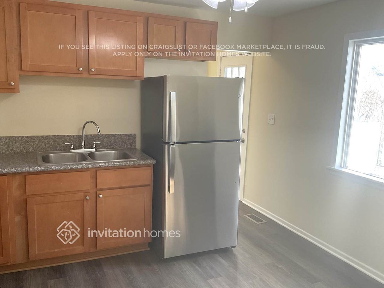 17 Concord Ave - Photo 4 of 10