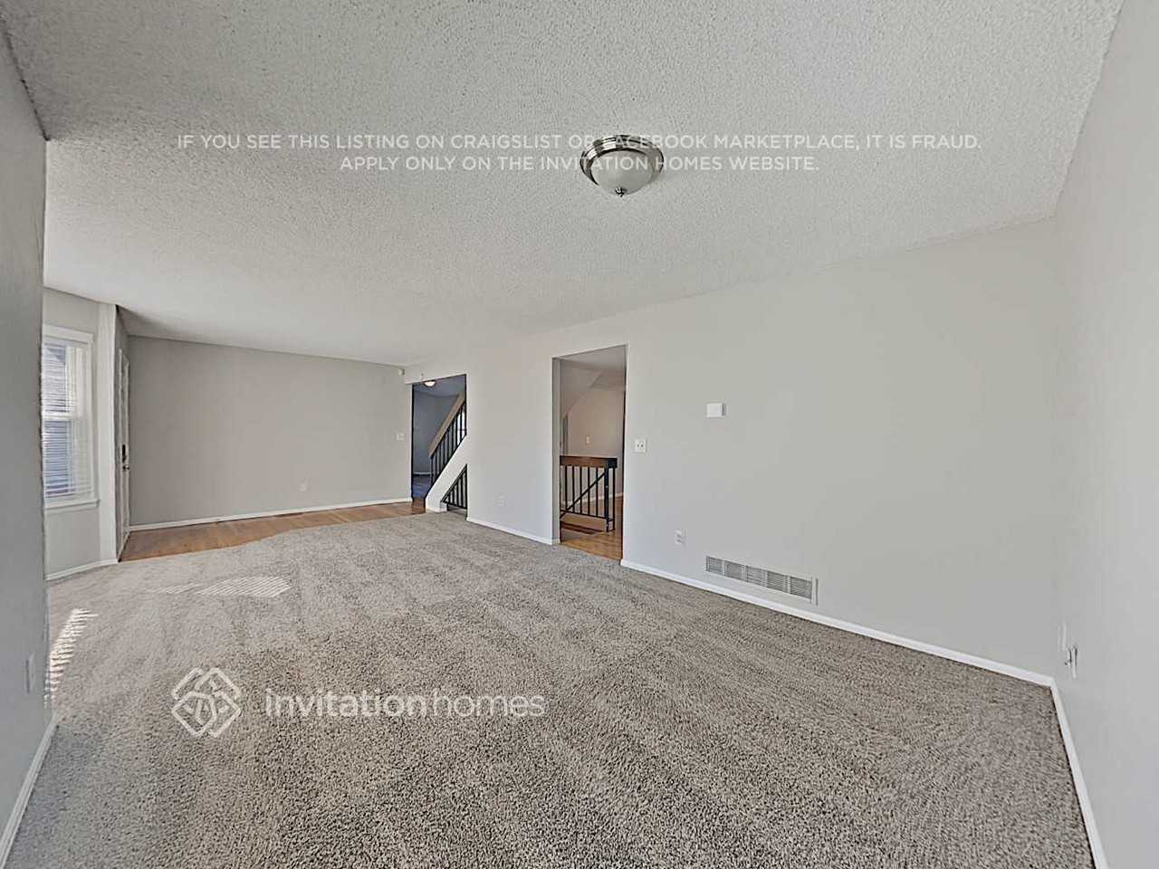 16943 E Ithaca Cir - Photo 5 of 19