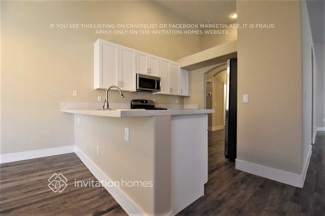 8008 Nestled Vista Ave - Photo 5 of 14