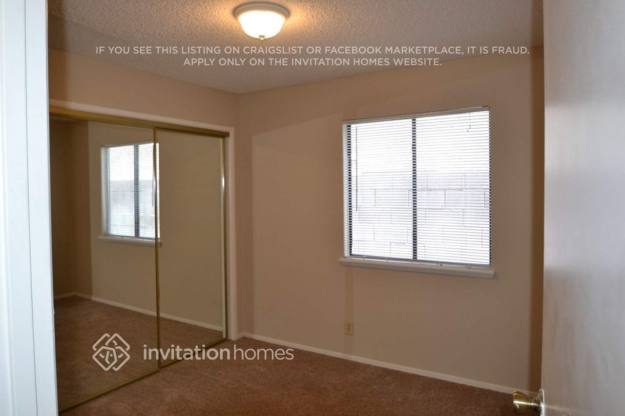 90 Megan Dr - Photo 4 of 9