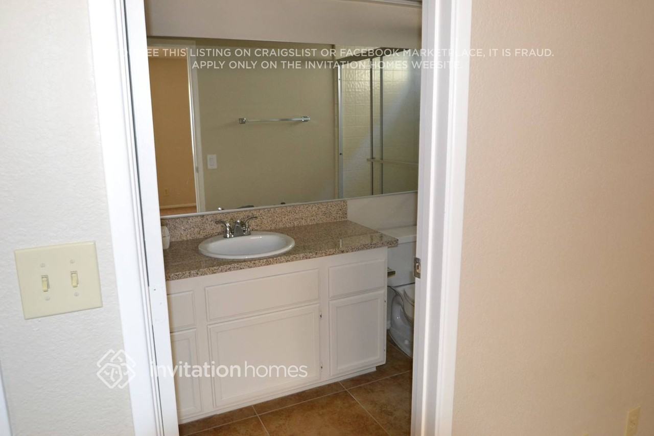 90 Megan Dr - Photo 6 of 9