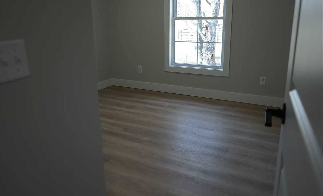 1605 North Miles Street - Photo 4 of 10