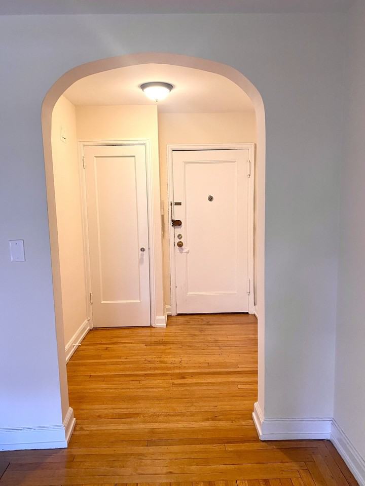 Tuckahoe - 111 Sagamore Rd.: - Photo 2 of 9