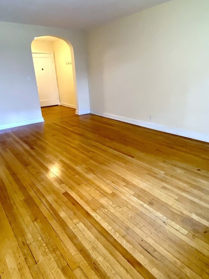 Tuckahoe - 111 Sagamore Rd.: - Photo 6 of 9
