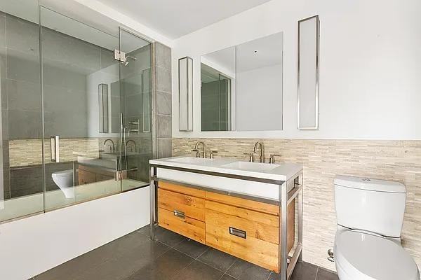 E 13th St #PH1B - Photo 4 of 10