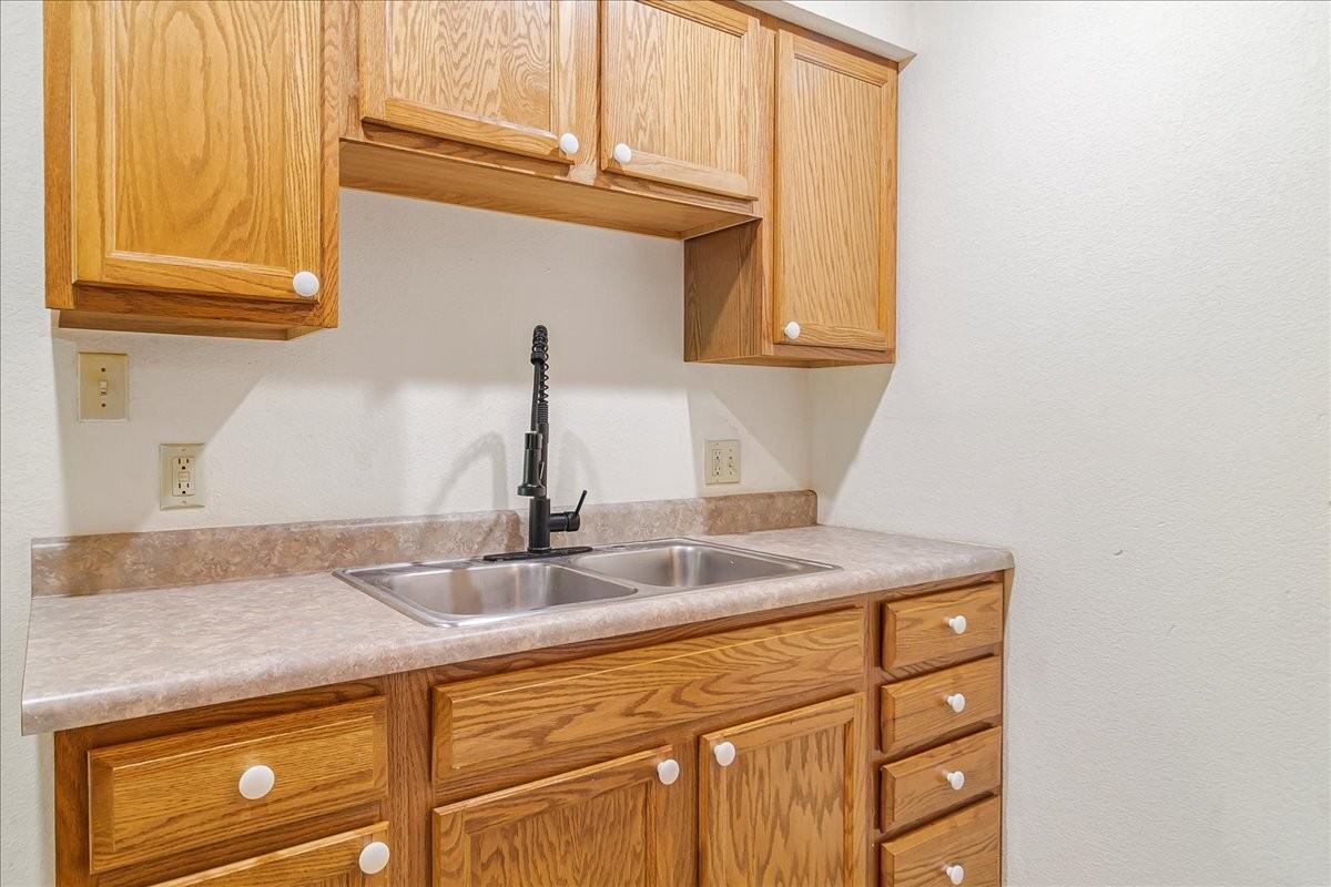 720 E Culton, Warrensburg, MO 64093 - Photo 5 of 12